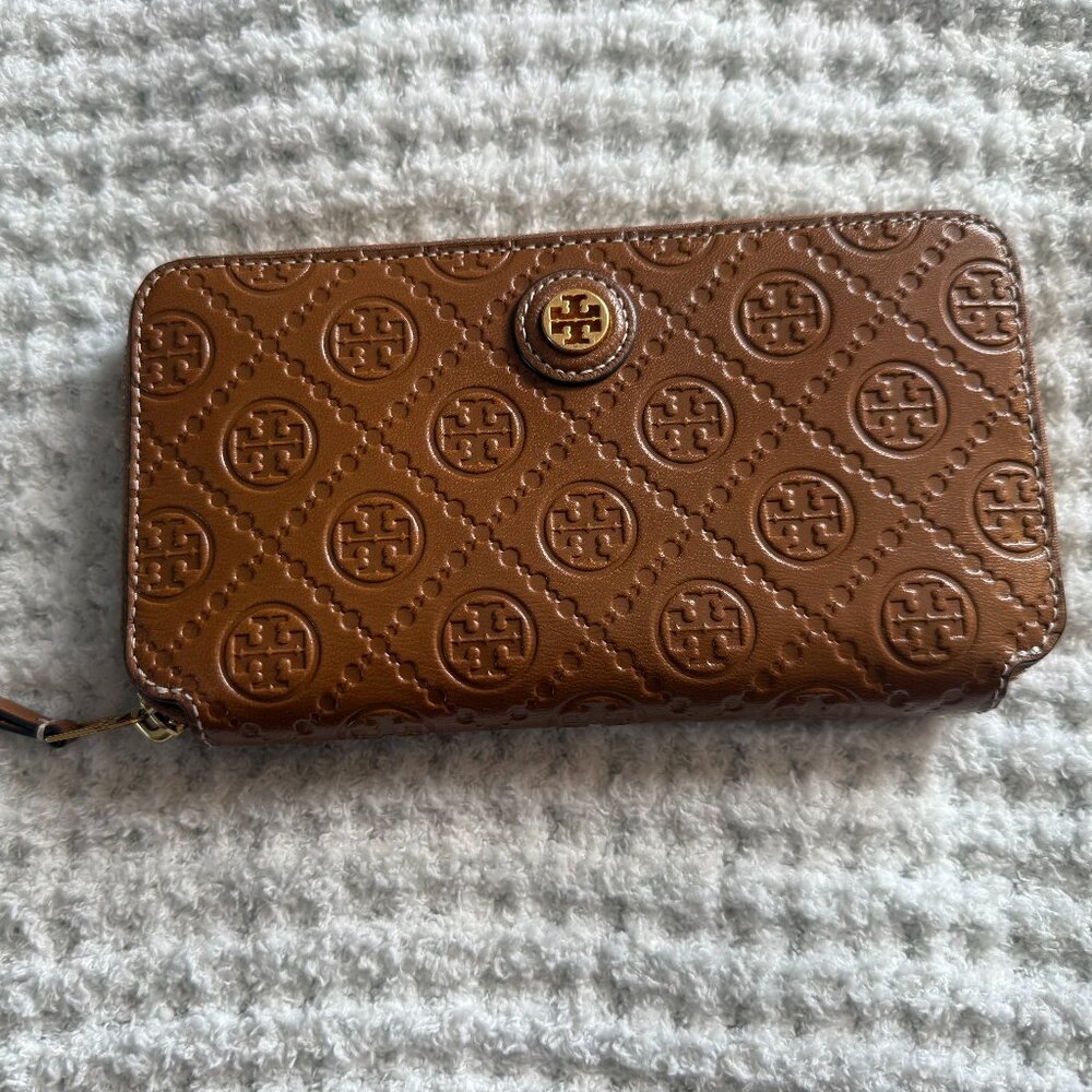 Tory Burch T Monogram Leather Continental Wallet